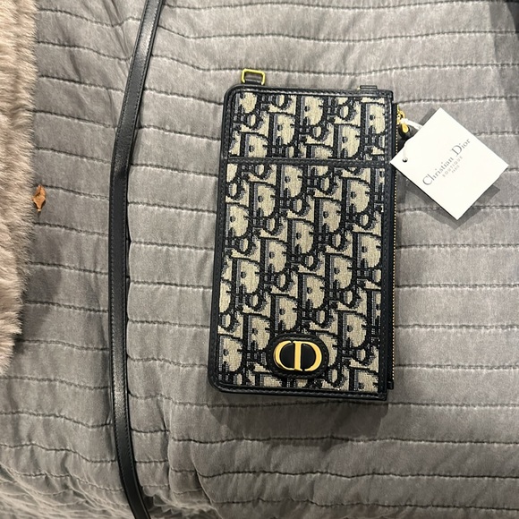 Beautiful dior crossbody wallet on a strap - Picture 6 of 8